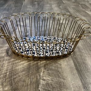 Pioneer Woman basket